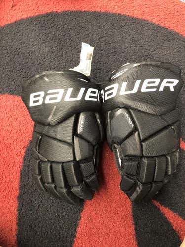 Used Bauer Vapor X20 13" Ice Hockey Gloves
