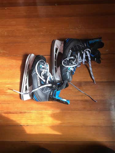 Used Bauer Nexus 7000 D&R (Regular)  Size 5 Hockey Skates