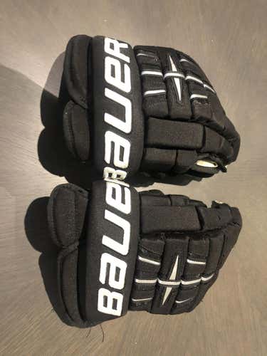 Black Used Senior Bauer 4 Roll Gloves 14"