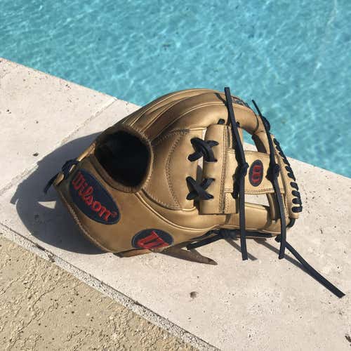 Wilson A2k Dansby