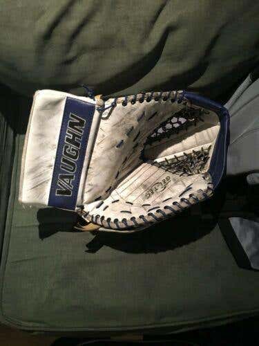 Vaughn Vision Senior Goalie Glove