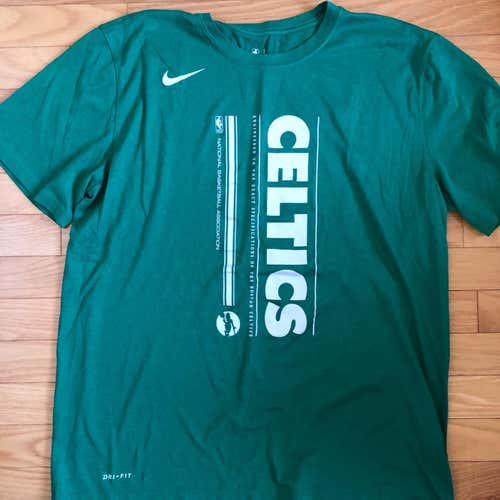 Boston Celtics Men's Large Nike Shirt