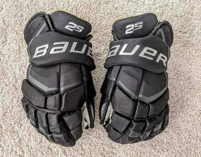 New 15" Bauer Supreme 2S Gloves