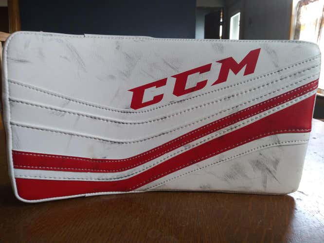 Red Senior Used CCM Full Right Premier R1.9