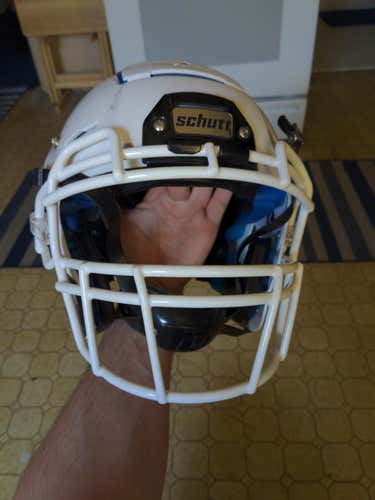 Schutt F5 Helmet