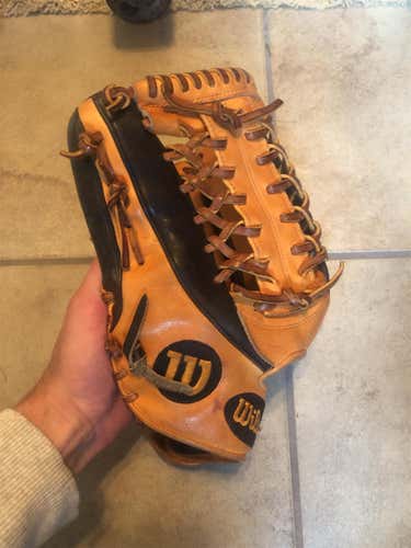 Black Used Outfield A2K 12.5" Baseball Glove
