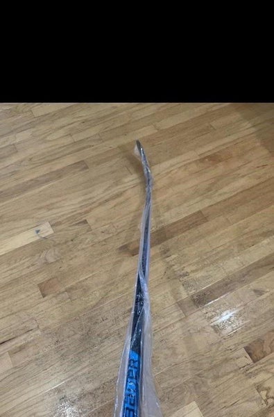 New Right Handed Nexus 2N Pro Mid Hockey Stick