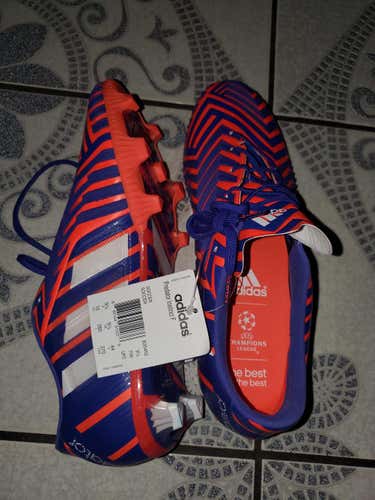 New Men's 10 (W11) Adidas Predator Instinct