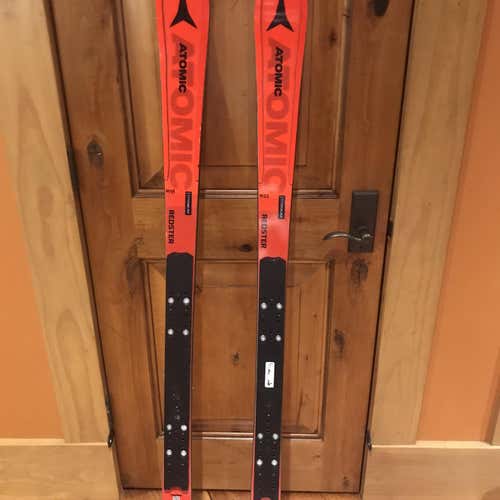 Atomic FIS 157cm SL Skis
