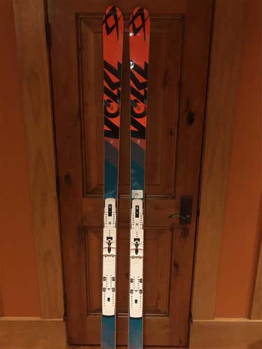 Volkl 200cm SG Skis 30m Radius