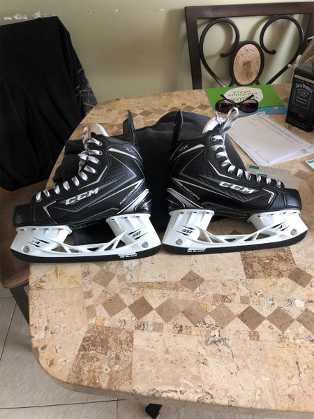 Used CCM RibCor 70K D&R (Regular)  Size 7 Hockey Skates