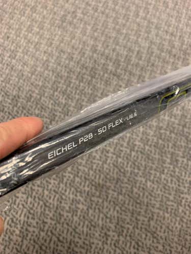 New Left Handed Supreme 2S Pro Mid Hockey Stick