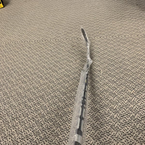 New Right Handed Supreme 2S Pro Mid  Hockey Stick