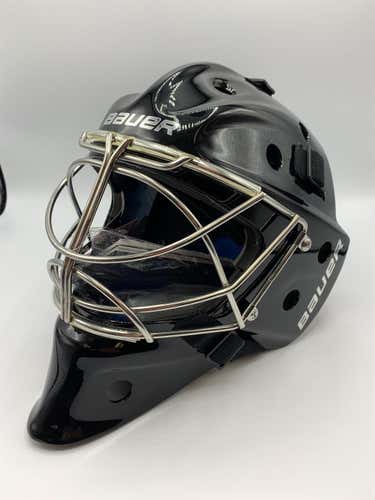 New Bauer NME 8 Fit 1 Goalie Mask Black with Non Certified Cat Eye Cage