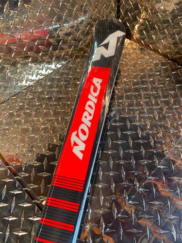 New  Racing Dobermann GSJ Without Bindings Skis