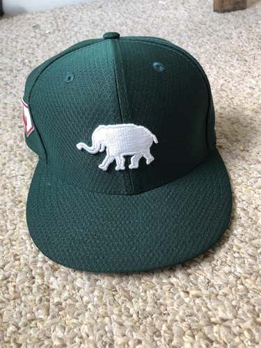 Green Oakland Athletics MLB Men's 7 1/8 New Era Hat