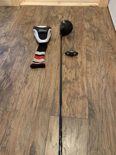 Used Titleist Right Handed 910D3 Stiff Flex Loft 9.5 Driver