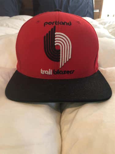 Used Portland Trail Blazers Mitchell & Ness SnapBack
