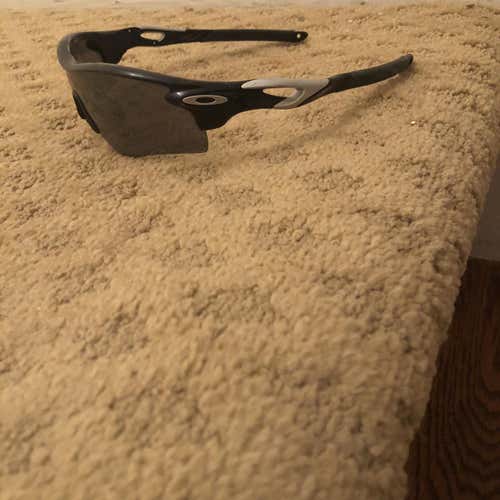 Black Unisex  Oakley Radarlock Sunglasses