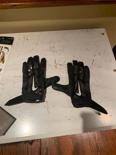 Used Nike Vapor Jet Gloves