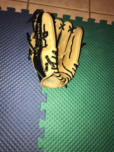 All StarUsed Right Handed System 7 11.75" Baseball Glove