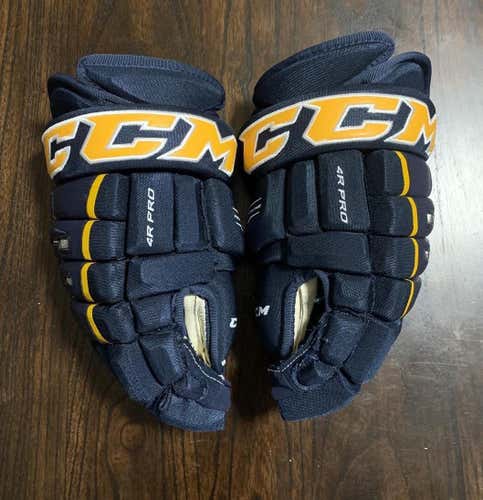 CCM HG4R Pro * Like New *