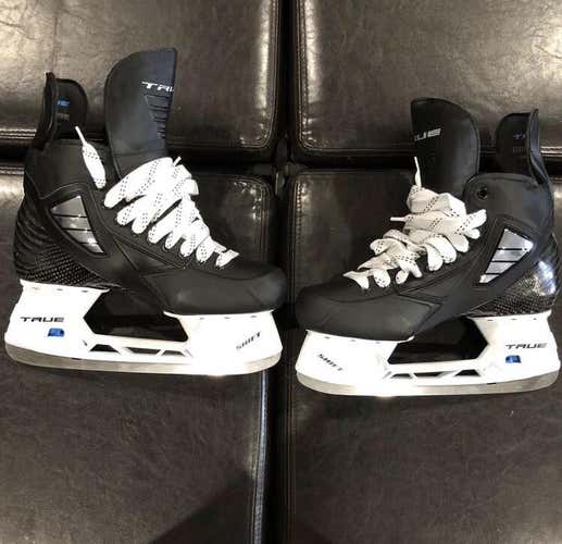 PRISTINE NEW TRUE PRO CUSTOM SIZE 9