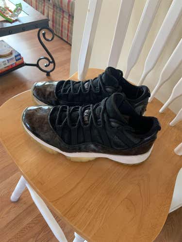 Jordan Retro Low 11 Size 10