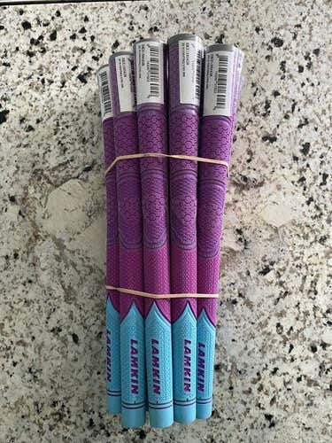 13 New Women's Lamkin Grips.