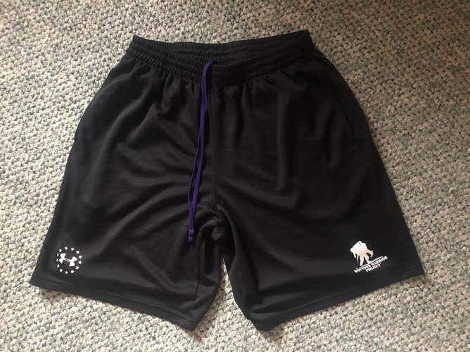 Black Adult Medium Under Armour Shorts