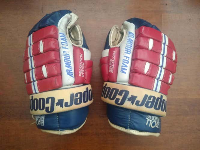 Cooper New York Rangers Armour Foam 5 Rolls Air pads Used Senior Gloves 14" Red/White/Blue