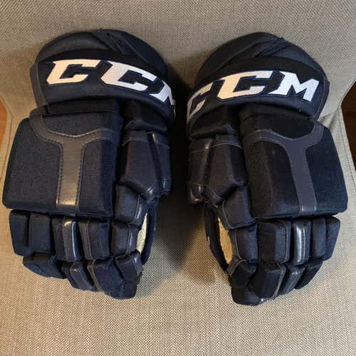 Blue Used CCM HG50PP 13" Pro Stock Gloves