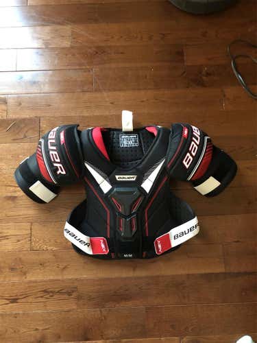 *Bauer NSX Shoulder Pads SR. Medium * Used Twice!