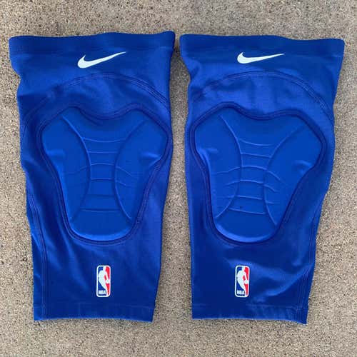 Nike NBA Hyperstrong Padded Knee Sleeves S/M