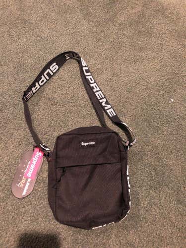 New Supreme Shoulder Bag ON HOLD DON’T BUY