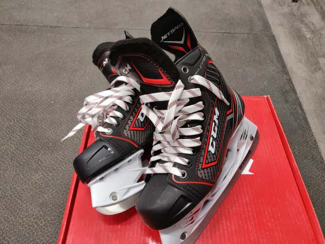 Senior New CCM JetSpeed XTRA Hockey Skates D&R (Regular) Size 6.5