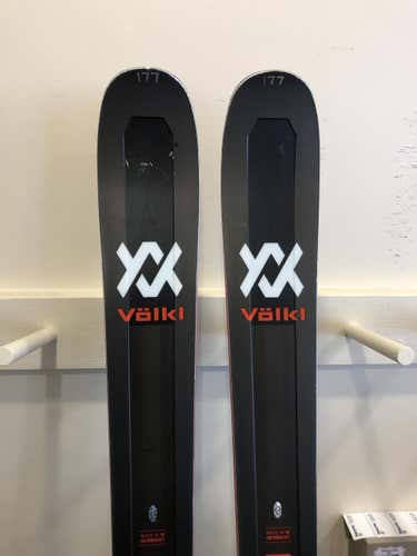 Used 2019 Volkl Mantra Skis With Bindings Max Din 13