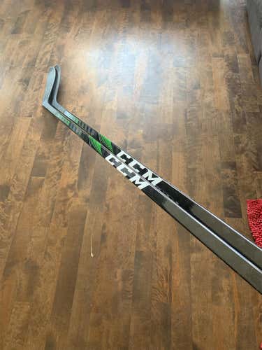 2 Pack - New CCM JetSpeed FT2 (Dressed Trigger 4) P28 90 Flex RH Stock Hockey Stick