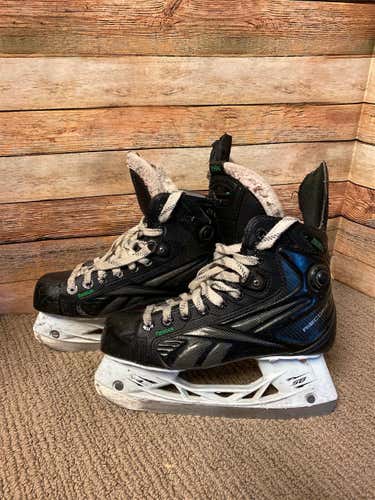 Used Reebok 28K Pump D&R (Regular) Size 4 Hockey Skates