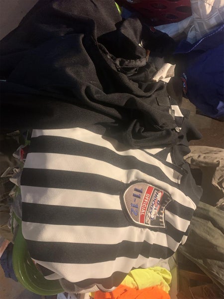 Men’s CCM Size 50 Referee Shirt And Pants To Match