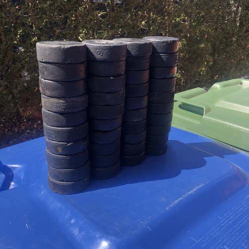 40 Practice Hockey Pucks