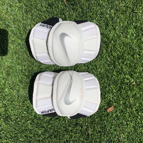 Used Medium Nike Vapor Elite Arm Pads