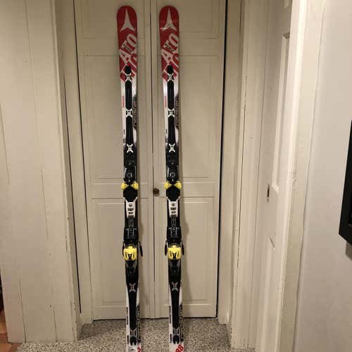 188 cm Atomic Redster GS Skis