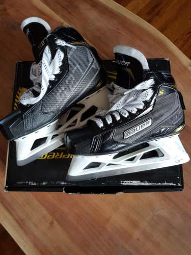 New Bauer S27 Goalie Skates Size 4