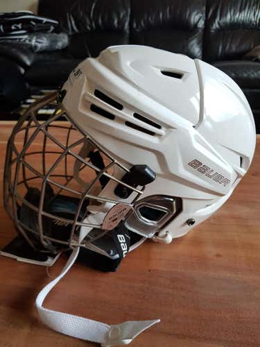 White New Large Bauer Re-Akt Helmet Combo