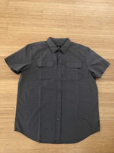 PRANA SHORT SLEEVE BUTTON UP