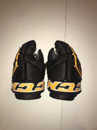 Gold Used CCM 26K 13" Gloves