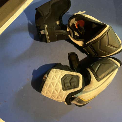 CCM Elbow Pads