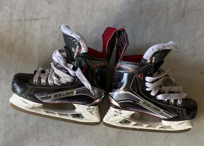 Bauer Vapor X800 Size 3 Hockey Skates Width D