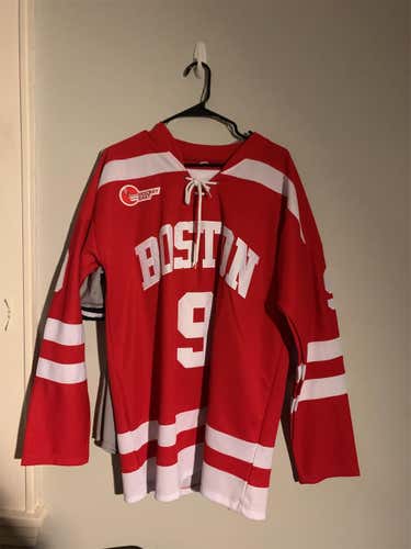 Jack Eichel Men’s Large BU Jersey Barely Worn W/ Hockey East Patch